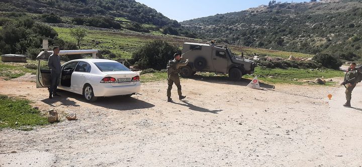 سلطات الاحتلال تمنع دخول المواطنين بمركباتهم إلى واد قانا بسلفيت