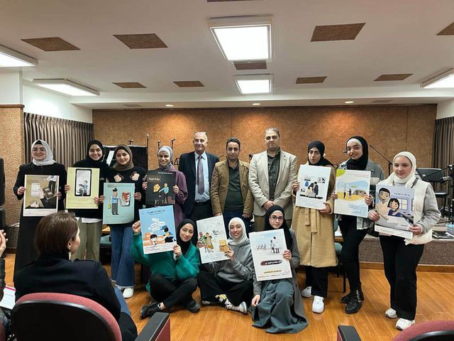 مركز التصميم الداخلي والديكور التلفزيوني يفوز بتصاميم جرافيكية على مستوى دولي