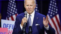 بايدن يتعهد محاسبة المسؤولين عن إفلاس مصرفَي “سيليكون فالي” و”سغنتشر”