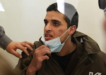 محكمة الاحتلال تمدد عزل الأسير المقدسي أحمد مناصرة