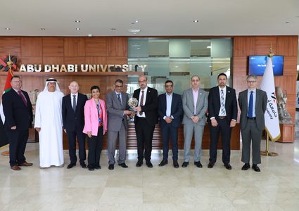 وفد من جامعة النجاح يزور جامعة أبو ظبي في دولة الإمارات العربية المتحدة