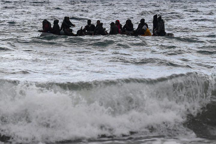 مصرع 21 شخصا في غرق عبارة صغيرة قبالة سواحل الغابون