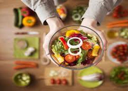 5 أطعمة غنية بمضادات الأكسدة لتعزيز صحة المناعة والقلب