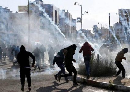 إصابات بالاختناق خلال اقتحام قوات الاحتلال  قراوة بني حسان غرب سلفيت