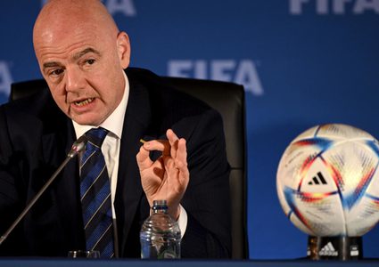 إعادة انتخاب جاني إنفانتينو رئيساً للفيفا حتى عام 2027