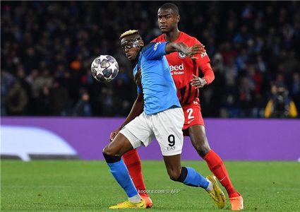 أوسيمين يكشف سر التضحية بالهاتريك أمام فرانكفورت