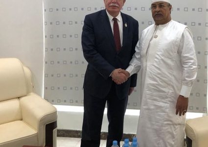 المالكي يبحث مع نظيره التشادي تعزيز العلاقات الثنائية بين البلدين