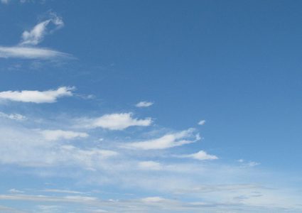 الطقس: الحرارة أعلى من معدلها العام بـ3 درجات وانخفاض ملموس غدا