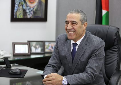 الشيخ: الوفد الفلسطيني سيشارك غدا في اجتماع شرم الشيخ