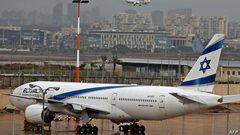 عُمان تعلن أنها ستسمح للطيران الإسرائيلي بعبور أجوائها