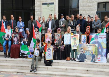 وقفة دعم وإسناد للأسرى في سلفيت