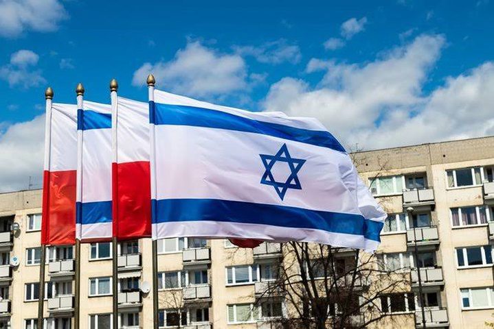 إسرائيل وبولندا تعلنان انتهاء الأزمة بين البلدين