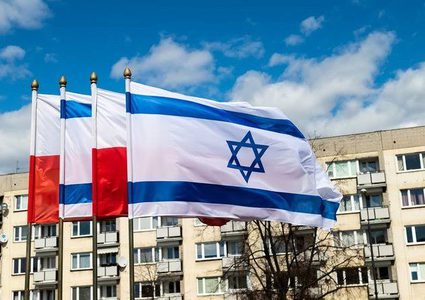 إسرائيل وبولندا تعلنان انتهاء الأزمة بين البلدين