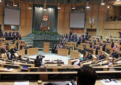 النواب الأردني يوصي الحكومة بطرد السفير الإسرائيلي