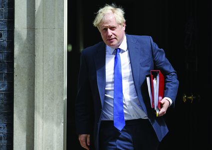 جونسون ينفي الكذب بشأن حفلات الحكومة البريطانية في وقت كورونا