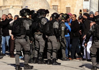 قوات الاحتلال تقتحم حي باب حطة في القدس