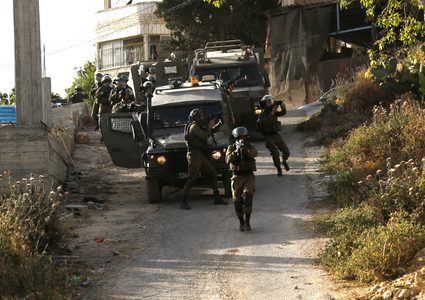 الاحتلال يداهم منزلين في مادما جنوب نابلس