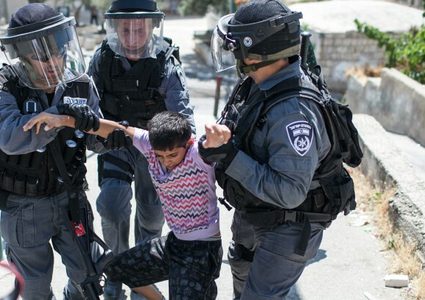 الاحتلال يصيب طفلا في بلدة الرام شمال القدس