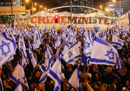 منظمو الاحتجاجات ضد حكومة نتنياهو يعلنون تصعيد احتجاجاتهم