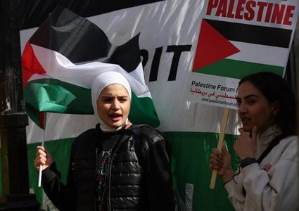 تزامنًا مع زيارة نتنياهو.. مظاهرة مناهضة للاحتلال في لندن