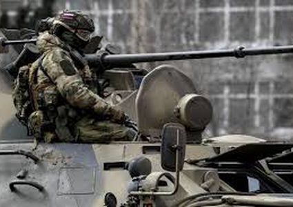 قصف مدفعي وصاروخي روسي على مواقع عسكرية أوكرانية في 112 منطقة