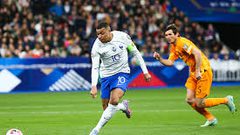 فرنسا تهزم هولندا برباعية نظيفة