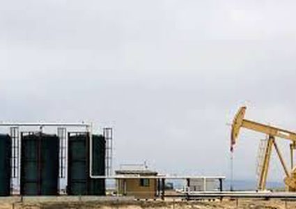 أسعار النفط تسجل مكاسب أسبوعية.. والخام الأميركي يصعد 4%