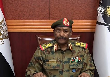 البرهان: نريد بناء جيش سوداني مهني يكون تحت سلطة مدنية منتخبة