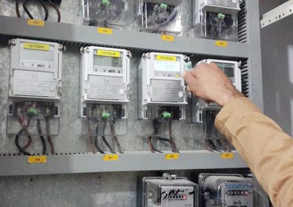 دولة الاحتلال: سينخفض ​​سعر الكهرباء بنسبة 2.4%