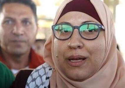 الأسيرة ياسمين شعبان" حرموني من أبي ولكن فلسطين بتستاهل"