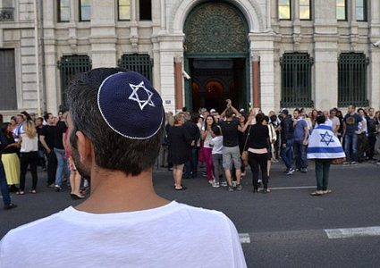 الكونغرس اليهودي الأوروبي يدعو إلى تعليق الإصلاح القضائي