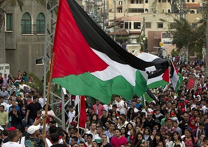 إحياء يوم الأرض في "مدرسة تحدي 5" المهددة بالهدم في بيت لحم