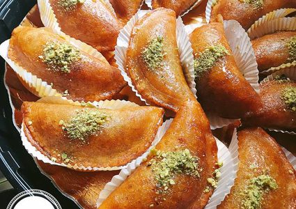 عادات وطقوس رمضانية.. "القطايف" حلوى الشهر المميزة