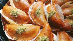 عادات وطقوس رمضانية.. "القطايف" حلوى الشهر المميزة