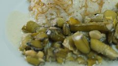 طبق الفول بلبن على الطريقة الفلسطينية