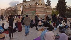 أجواء إفطار الصائمين في باحات المسجد الأقصى في الجمعة الثانية من شهر رمضان.