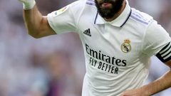 حقيقة اقتراب بنزيما من الدوري السعودي