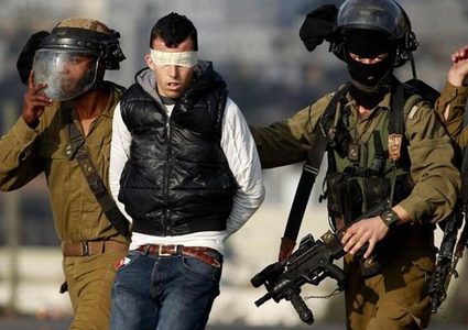 قوات الاحتلال تعتقل طالبين جامعيين