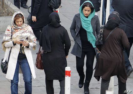 رئيسي: الحجاب قانون في إيران