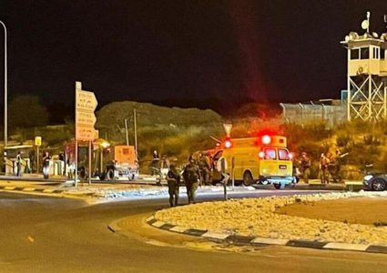 إصابة 3 مستوطنين بعملية دهس في بيت أمر بالخليل