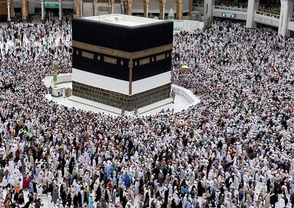 ٩.٣ مليون معتمر ومصل في الحرم المكي في رمضان