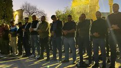 من أداء صلاة المغرب في المسجد الأقصى