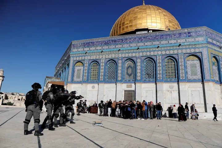 الرفاعي: اقتحامات المستوطنين يوم غد للأقصى قد تؤدي إلى حرب دينية