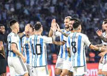 تصنيف "فيفا".. الأرجنتين تتصدر بعد غياب 6 سنوات والمغرب 11 عالميا