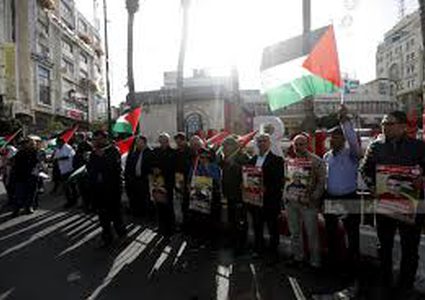 رام الله: وقفة منددة بالعدوان على المسجد الأقصى ودعما للأسرى المرضى