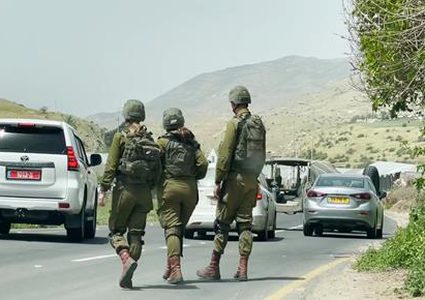 لليوم الثاني: الاحتلال يشدد من إجراءاته العسكرية في محيط طوباس