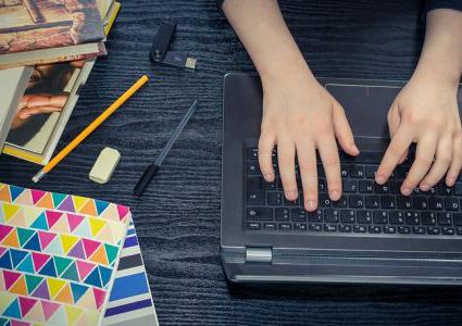 "التعليم" جنوب نابلس: الدوام غدا الإثنين إلكترونيا