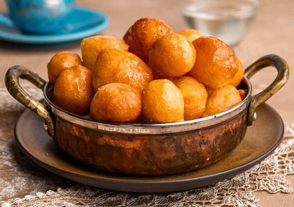 "حلي صيامك"اللقيمات او لقمة القاضي او العوامات