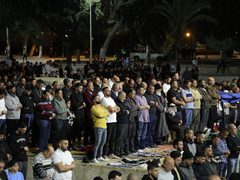 قرابة 25 ألف مصلٍ يؤدون صلاتي العشاء والتراويح في المسجد الأقصى المبارك