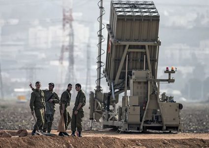 الإعلام العبري: نشر بطاريات القبة الحديدية في أنحاء دولة الاحتلال
